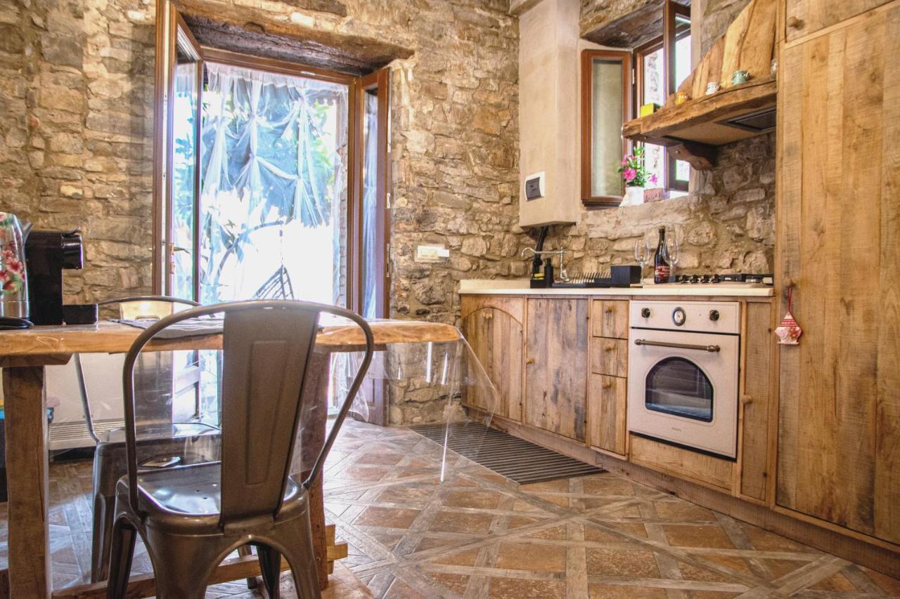 Il Nido Di Matilde _Monolocale Design Sul Fiume_ Daire Rossena Dış mekan fotoğraf