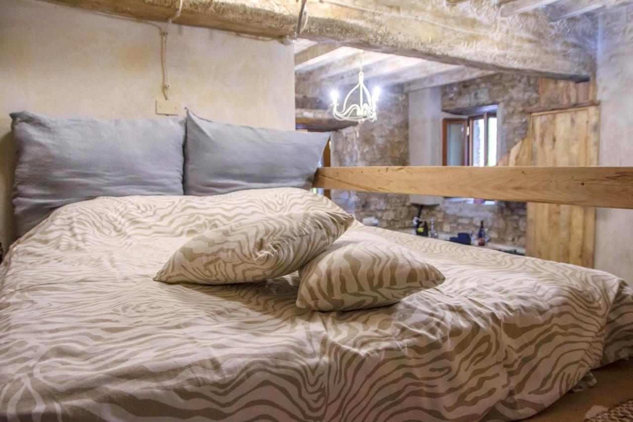 Il Nido Di Matilde _Monolocale Design Sul Fiume_ Daire Rossena Dış mekan fotoğraf