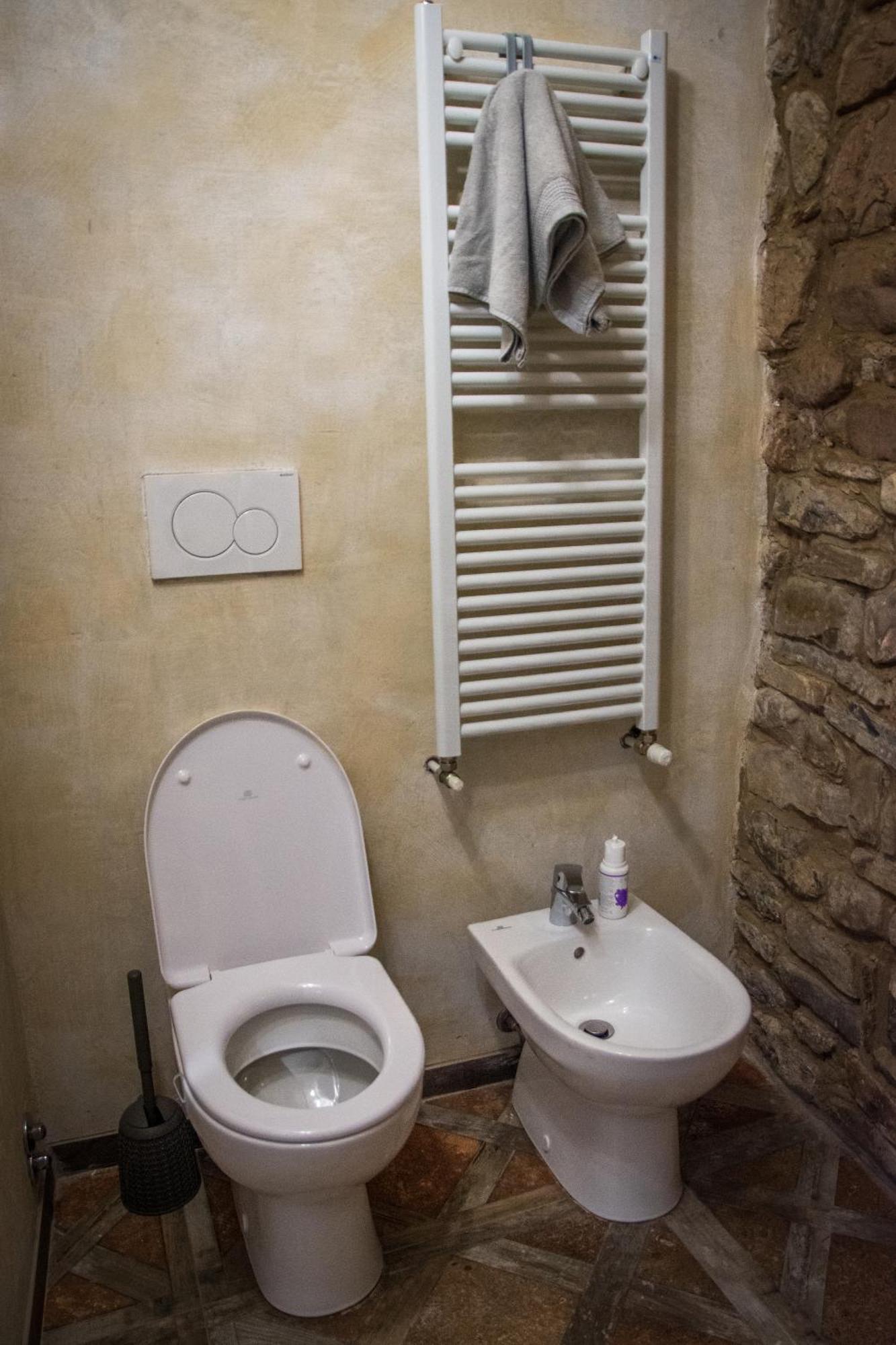 Il Nido Di Matilde _Monolocale Design Sul Fiume_ Daire Rossena Dış mekan fotoğraf